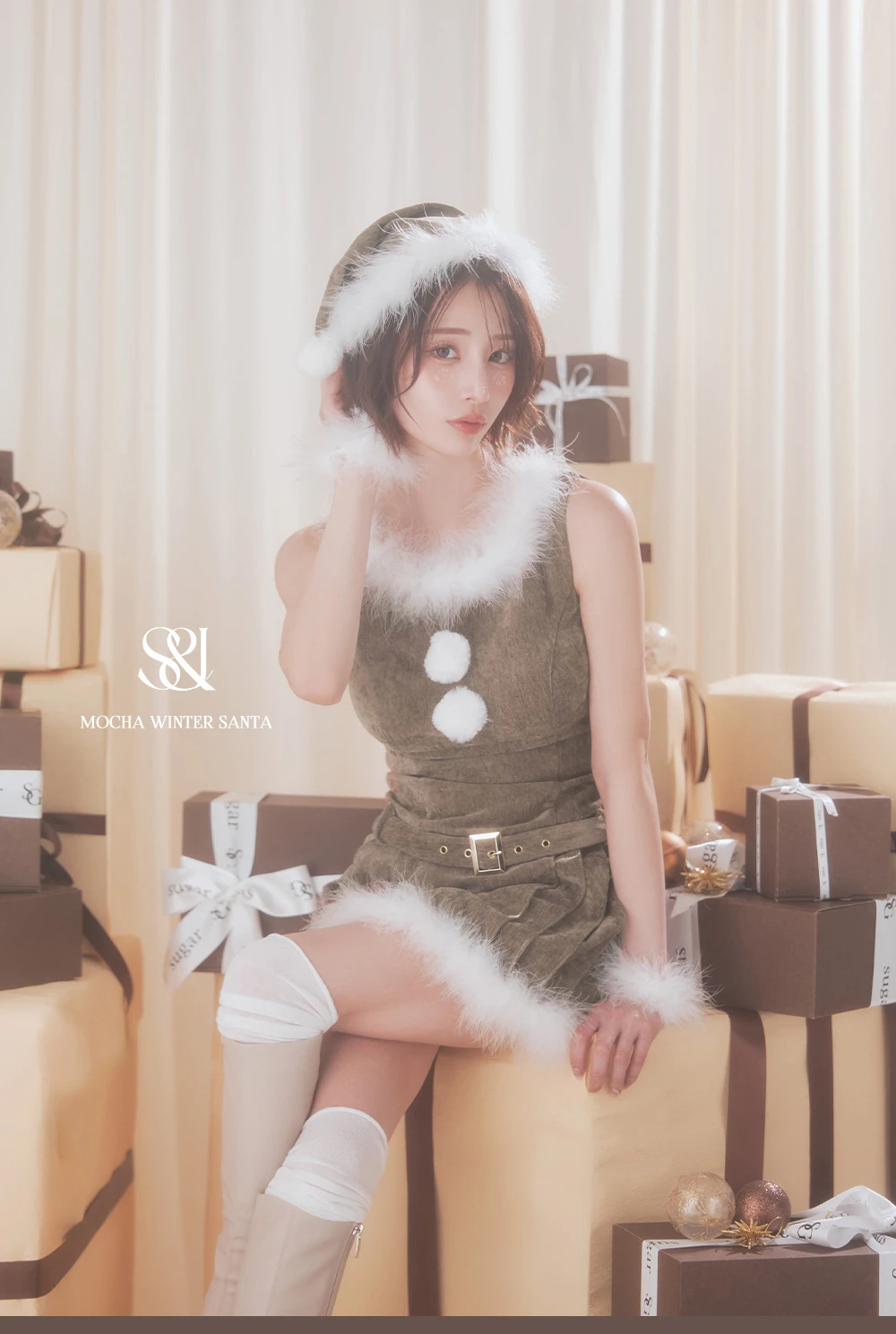 【サンタ】ベルト付きファーサンタコスプレ1