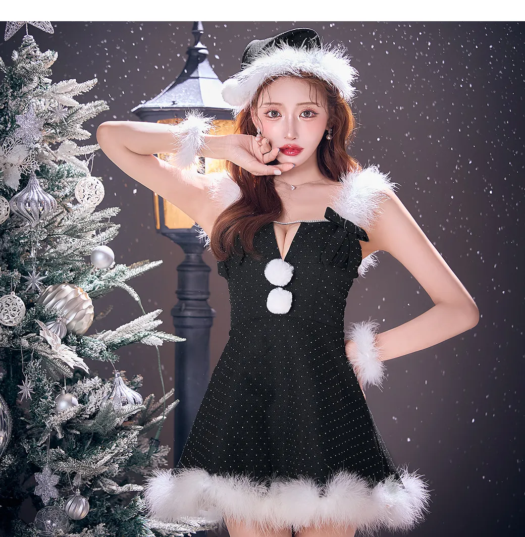 リボンファーサンタコスプレ