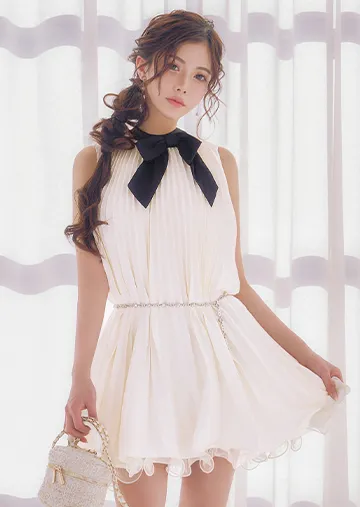 ガーリー / ボウデザイン / フリル / ミニドレス / フェミニン / 甘辛 / キャバドレス / 主役級 / 淡色 / 華やか