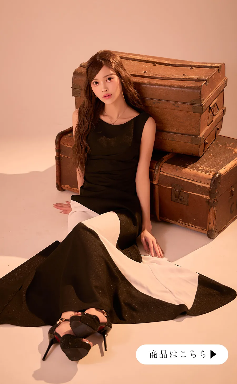 casual mini
モノトーンで魅せる。洗練された大人のカジュアルミニ