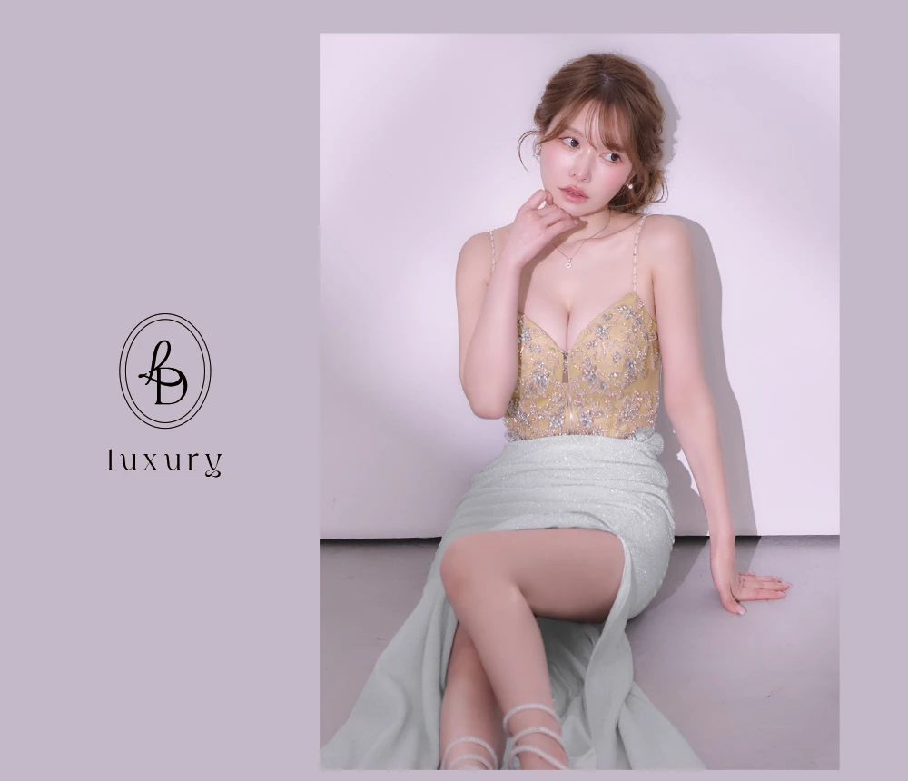 バックオープン起毛ニットフレアミニキャバドレス