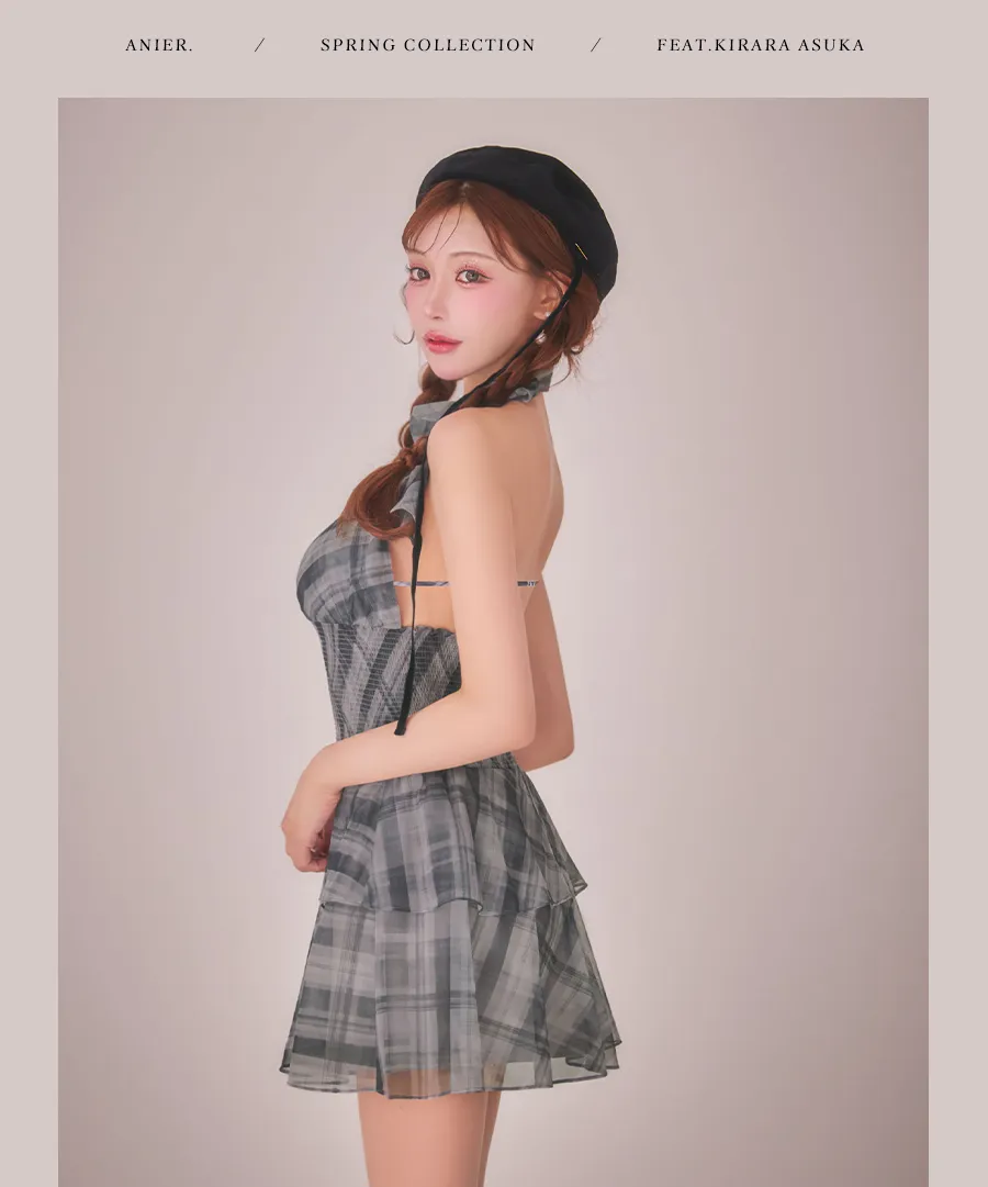 Pure Feminity
透けるシフォンを、味方につけて。
どこから見ても愛らしい、春を先取る最新のドレスアップ。9