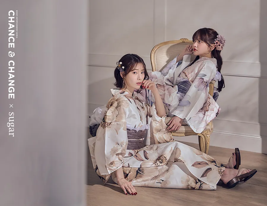 casual mini
モノトーンで魅せる。洗練された大人のカジュアルミニ