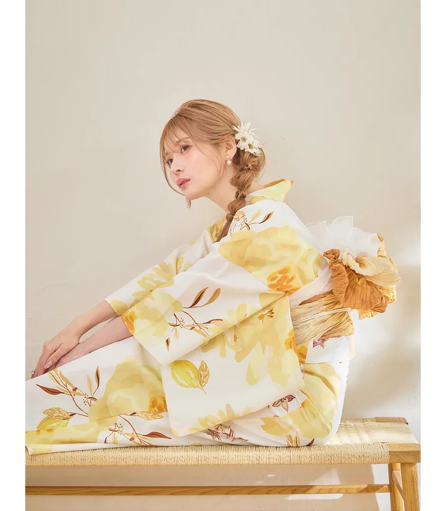 casual mini
モノトーンで魅せる。洗練された大人のカジュアルミニ