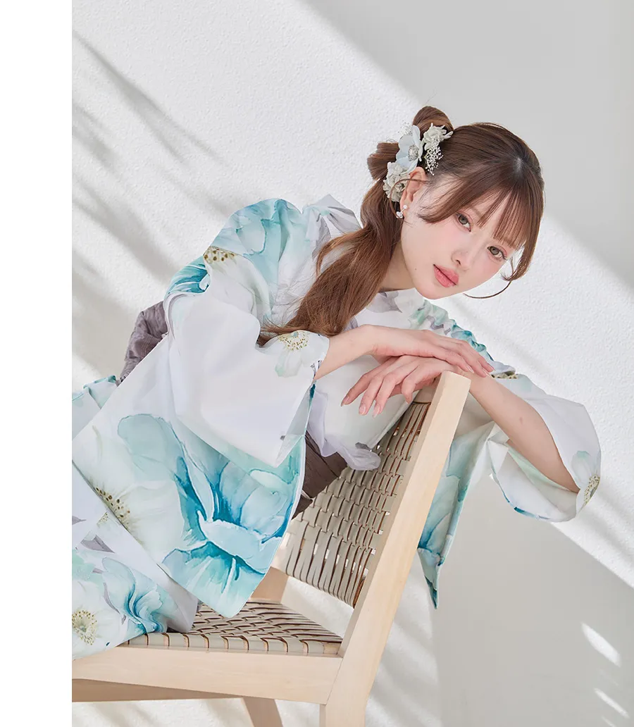 casual mini
モノトーンで魅せる。洗練された大人のカジュアルミニ