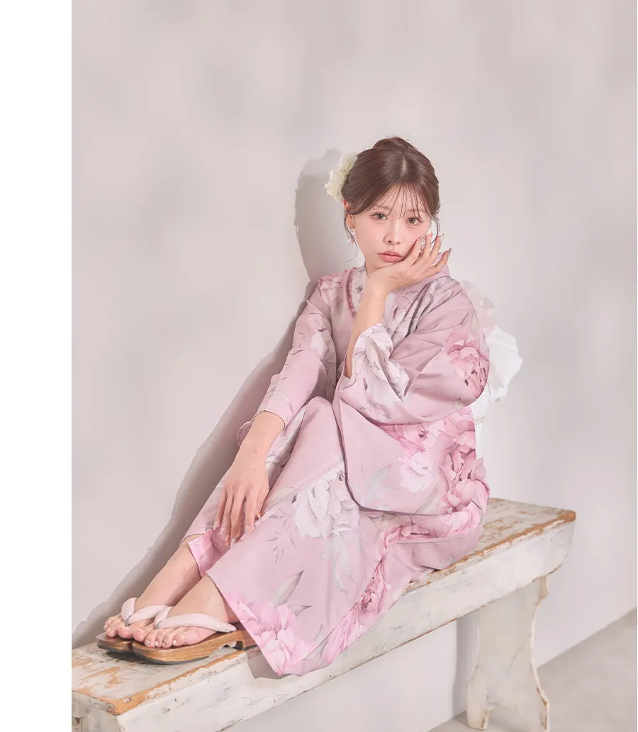 casual mini
モノトーンで魅せる。洗練された大人のカジュアルミニ