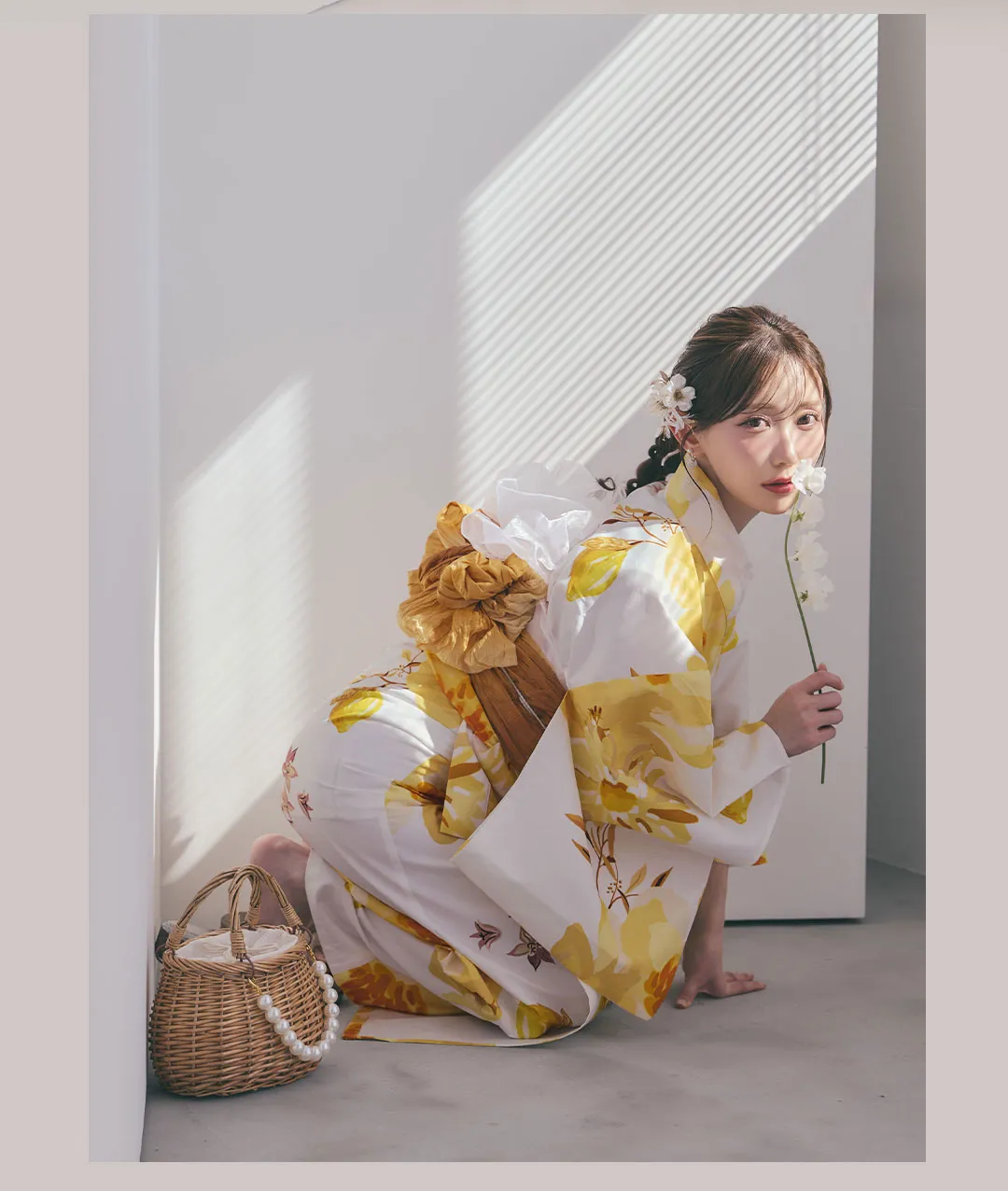 菅野結以が着る、PALE FLORAL浴衣-13