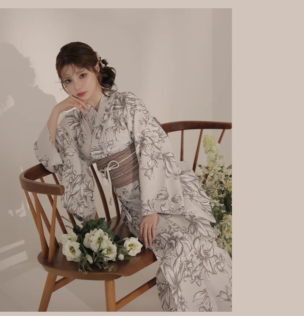 Classical Floral Yukata 3