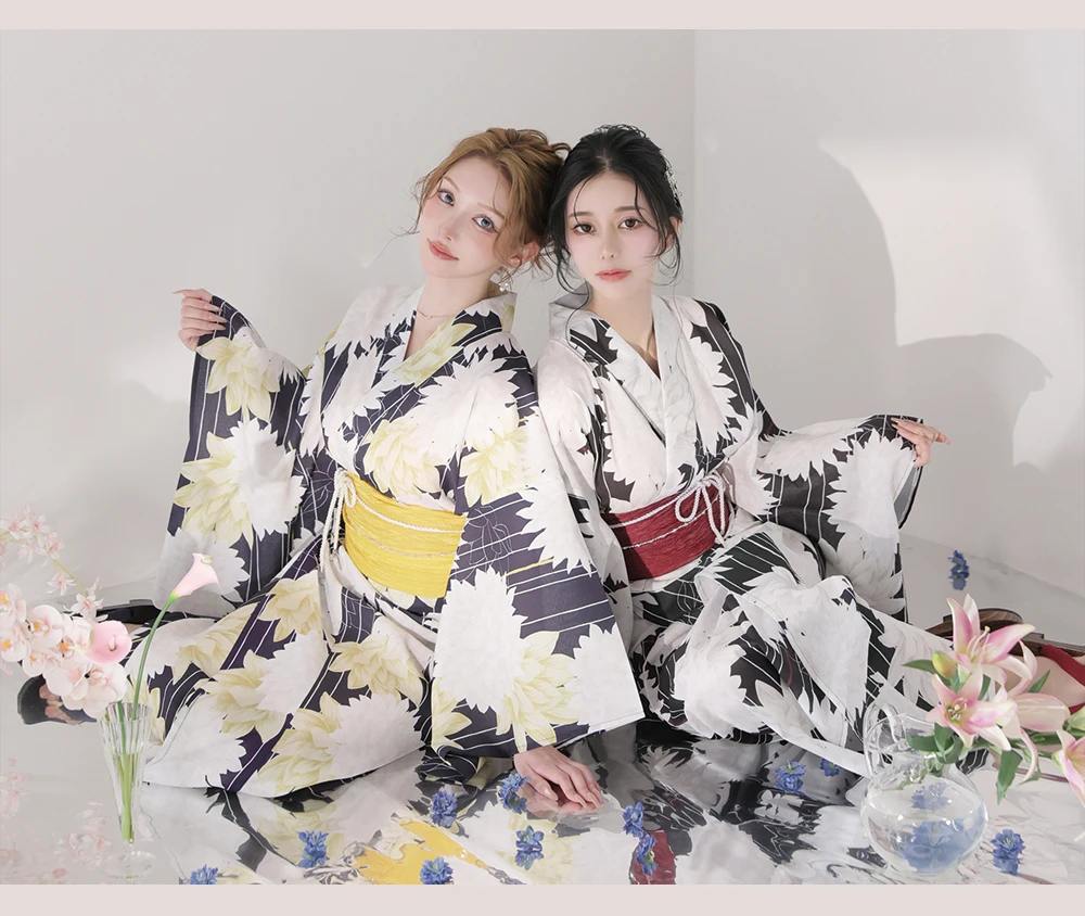 Modern Dahlia Yukata 2