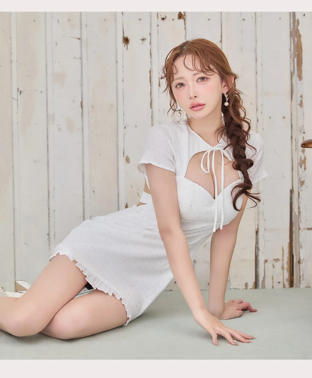 【ROBE de FLEURS/ローブドフルール】カットデザイン/ ビジュー/ ワッフル/ リボン/ タイト/ ミニドレス/ キャバドレス