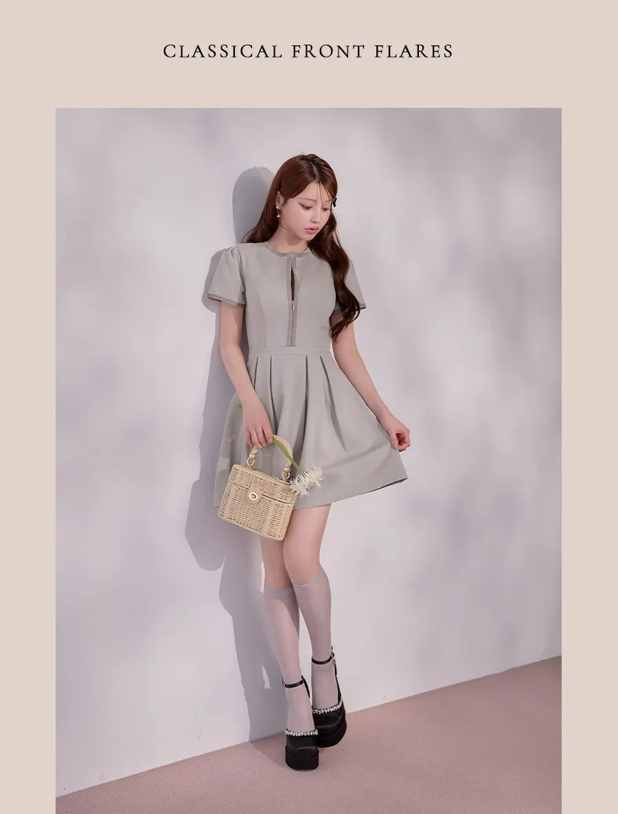 Lumière chic かわいさより、美しさを纏いたい季節