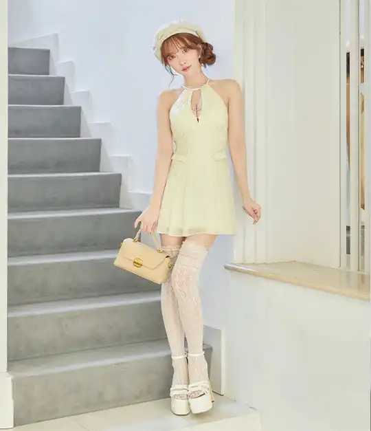 LOOK 01