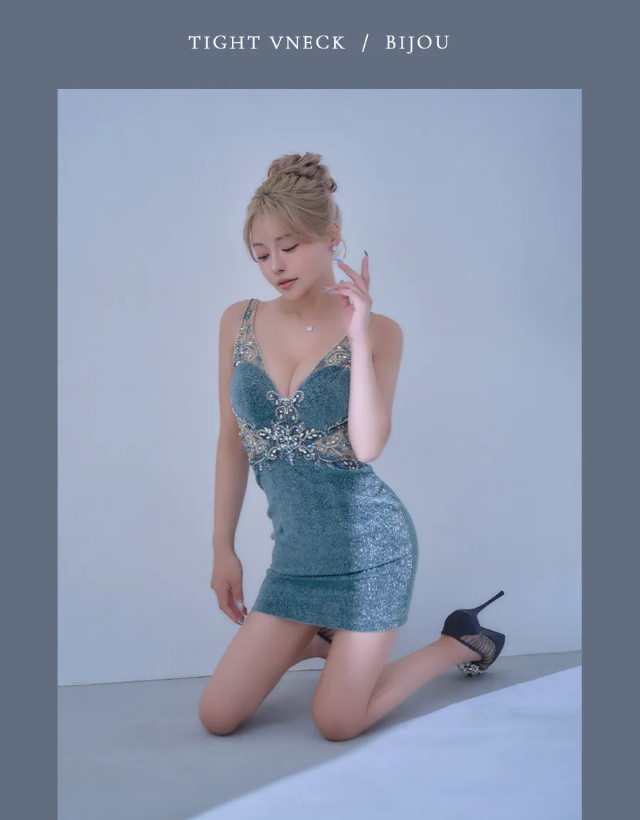 如月れい＆ゆいぴすが着る、特別な夜を彩るラメドレス特集