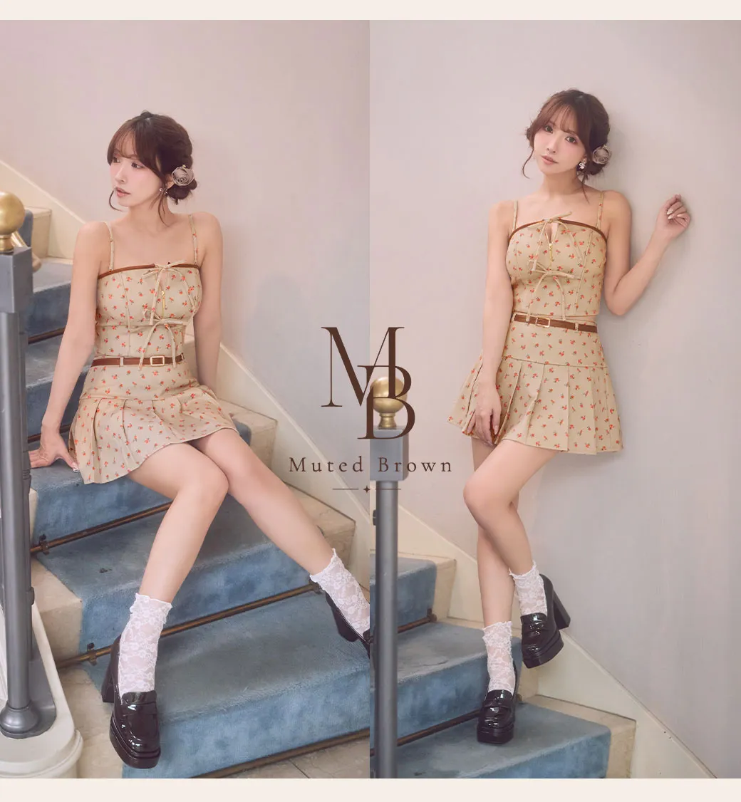 FM4355 ROBE de FLEURS 小花柄/ レザーパイピング/ プリーツ/ セットアップ/ フレア/ ミニドレス/ キャバドレス ディテール画像2