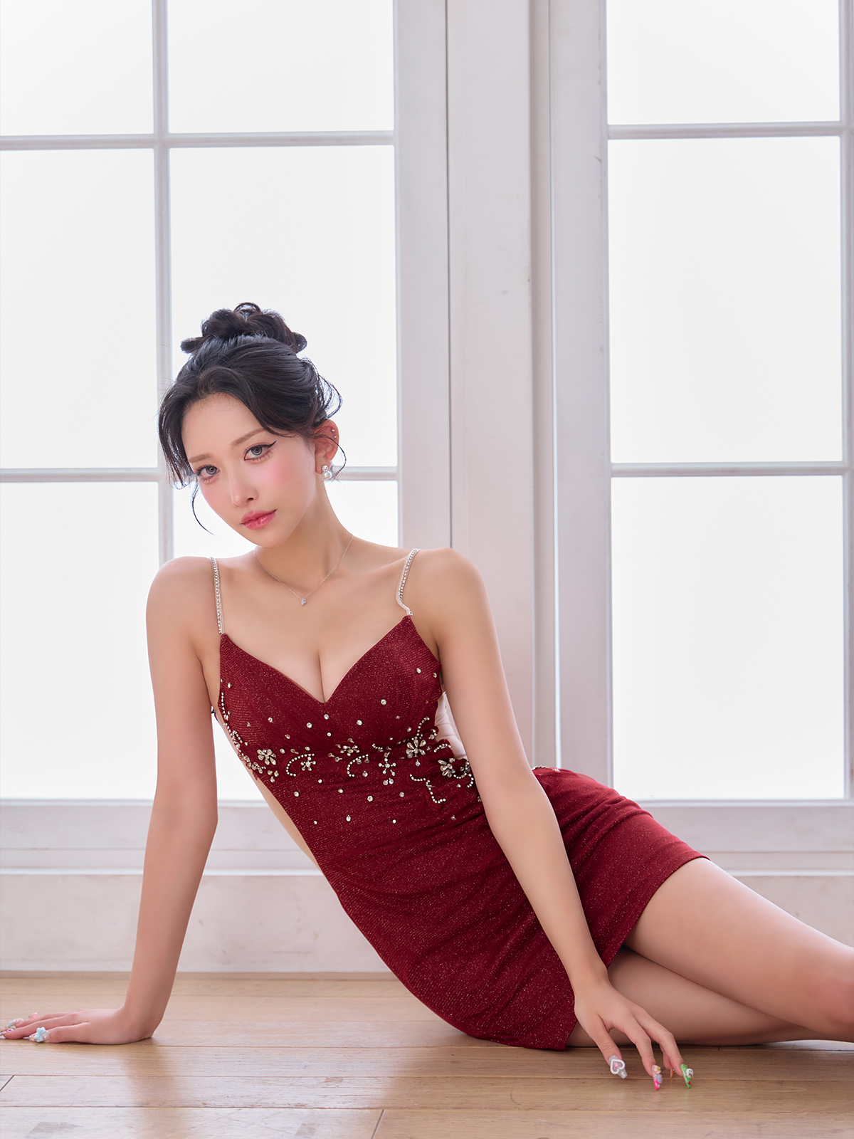 ANGEL R新作ドレス||ひと目で惹きつける圧倒的オーラ、 ビジューが