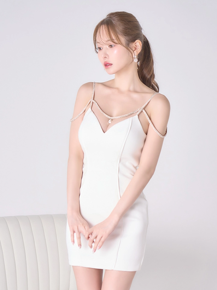 【Glossy/グロッシー】ワンカラー/ キャミソール/ ビジュー/ ストレッチ/ タイト/ ミニドレス/ キャバドレス
