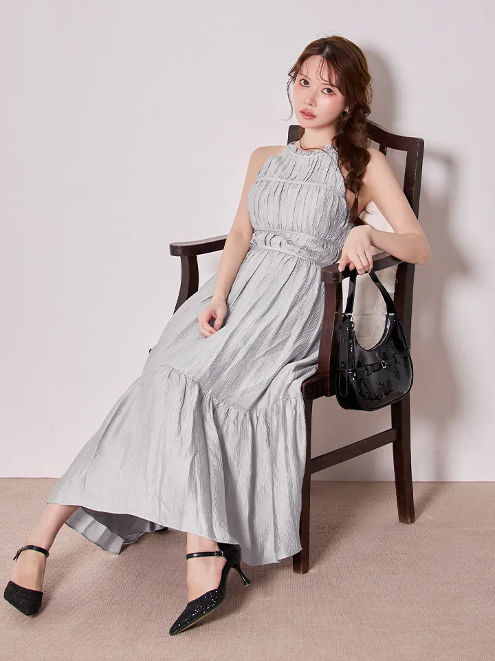 【DEA./ディア】ホルターネック/ サテン/ ティアード/ フレア/ ミディアムドレス/ キャバドレス3