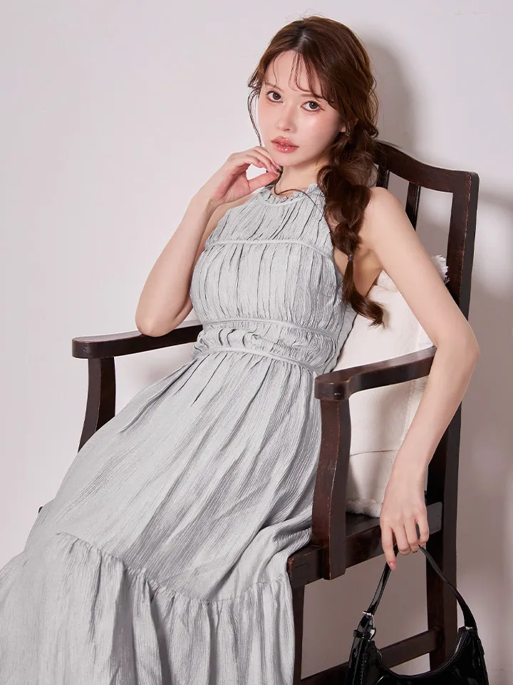 【DEA./ディア】ホルターネック/ サテン/ ティアード/ フレア/ ミディアムドレス/ キャバドレス4