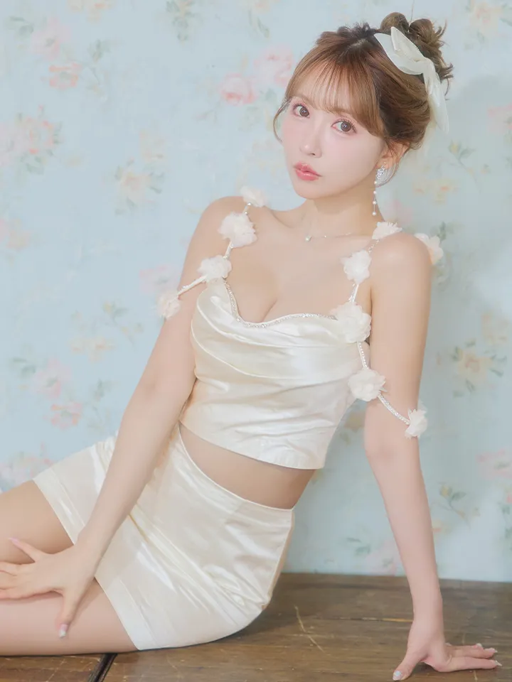 【ROBE de FLEURS/ローブドフルール】パーツ取り外し可能/ フラワーストラップ/ サテン/ セットアップ/ ミニドレス/ キャバドレス5