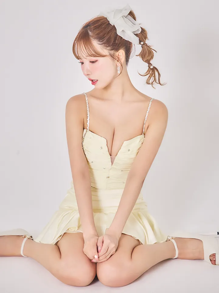 【ROBE de FLEURS/ローブドフルール】サテン/ ビジュー/ レース/ フレア/ キャミソール/ ツーピース/ セットアップ/ ミニドレス/ キャバドレス