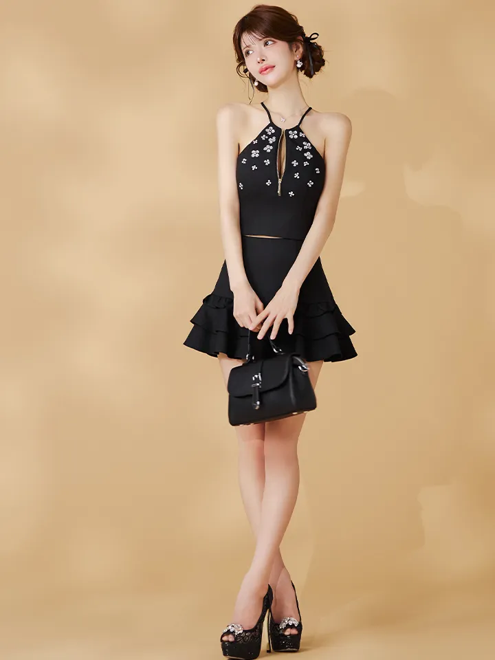 XSサイズあり【ROBE de FLEURS/ローブドフルール】ホルターネック/ バストジップ/ ビジュー/ フレア/ ツーピース/ セットアップ/ ミニドレス/ キャバドレス
