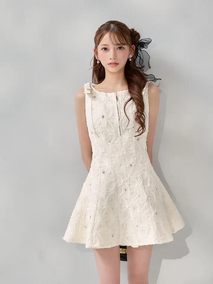 【ROBE de FLEURS/ローブドフルール】フラッフィーフラワー/ ビジュー/ ショルダーリボン/ バストジップ/ ノースリーブ/ フレア/ Aライン/ ミニドレス/ キャバドレス2