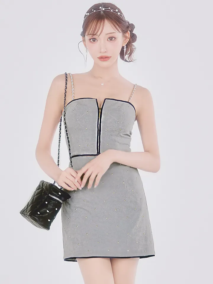 【ROBE de FLEURS Glossy/ローブ・ド・フルール グロッシー】スタッズ/ キルティング/ フロントジップ/ 台形スカート/ セットアップ/ ミニドレス/ キャバドレス1