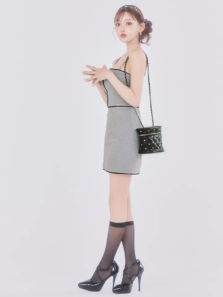 【ROBE de FLEURS Glossy/ローブ・ド・フルール グロッシー】スタッズ/ キルティング/ フロントジップ/ 台形スカート/ セットアップ/ ミニドレス/ キャバドレス2