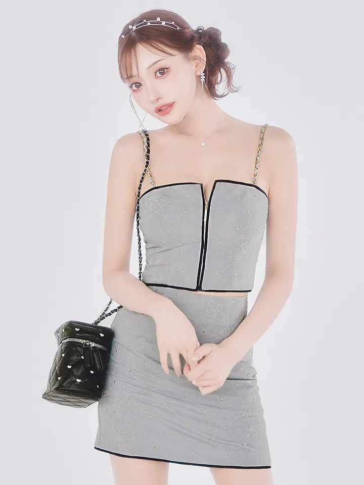 【ROBE de FLEURS Glossy/ローブ・ド・フルール グロッシー】スタッズ/ キルティング/ フロントジップ/ 台形スカート/ セットアップ/ ミニドレス/ キャバドレス3