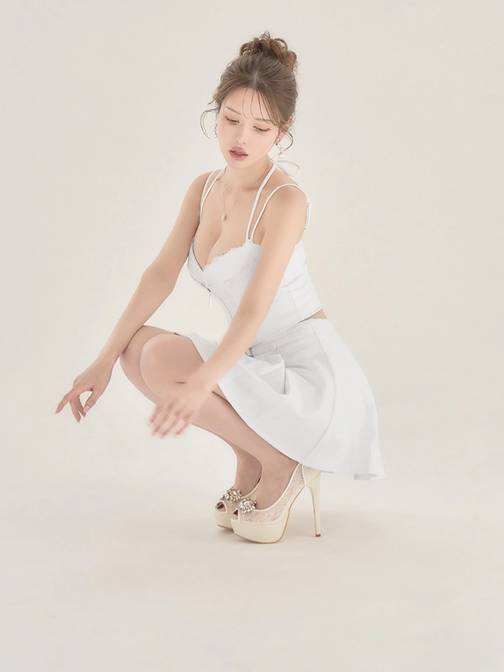 【Glossy/グロッシー】フロントレース/ セットアップ/ フレア/ ミニドレス/ キャバドレス3