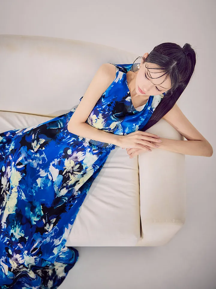【GINZA COUTURE/銀座クチュール】フラワー柄/ プリント/ シワ加工サテン/ ウエストリブ/ ノースリーブ/ ハイウエスト/ Aライン/ フレア/ ワンピース/ ロングドレス/ キャバドレス5