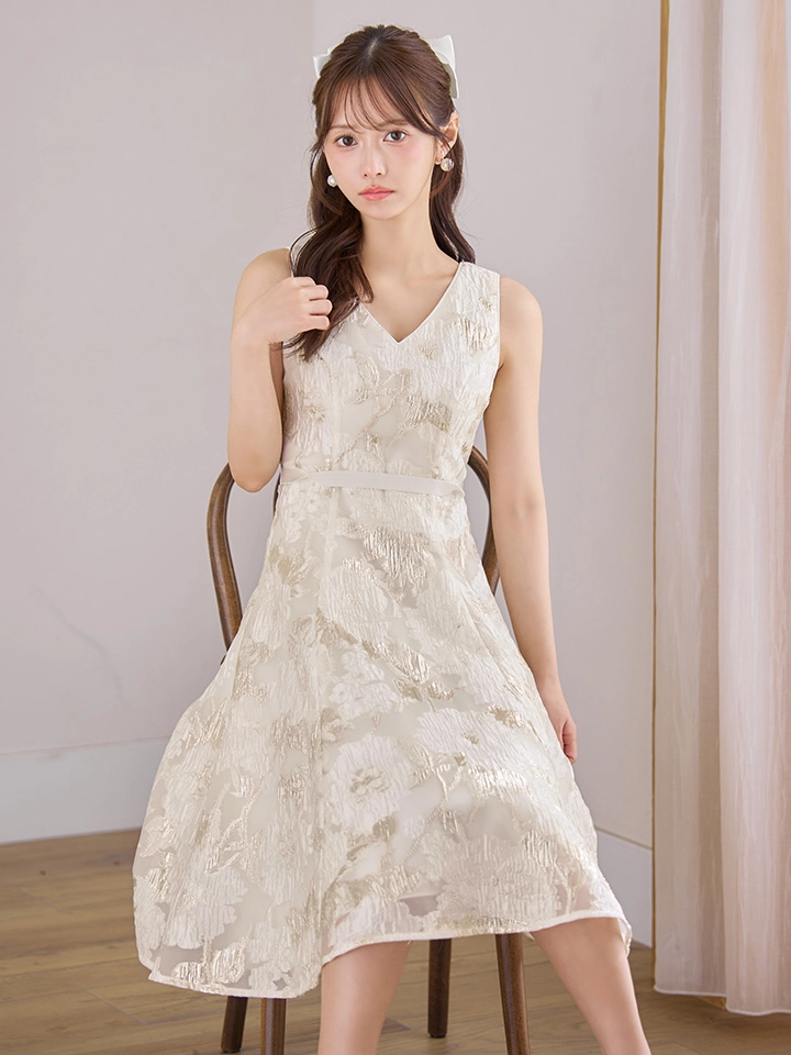 【GINZA COUTURE/銀座クチュール】フラワープリント/ 金糸/ Vネック/ ノースリーブ/ ハイウエスト/ Aライン/ フレア/ ワンピース/ ミディアムドレス/ キャバドレス4