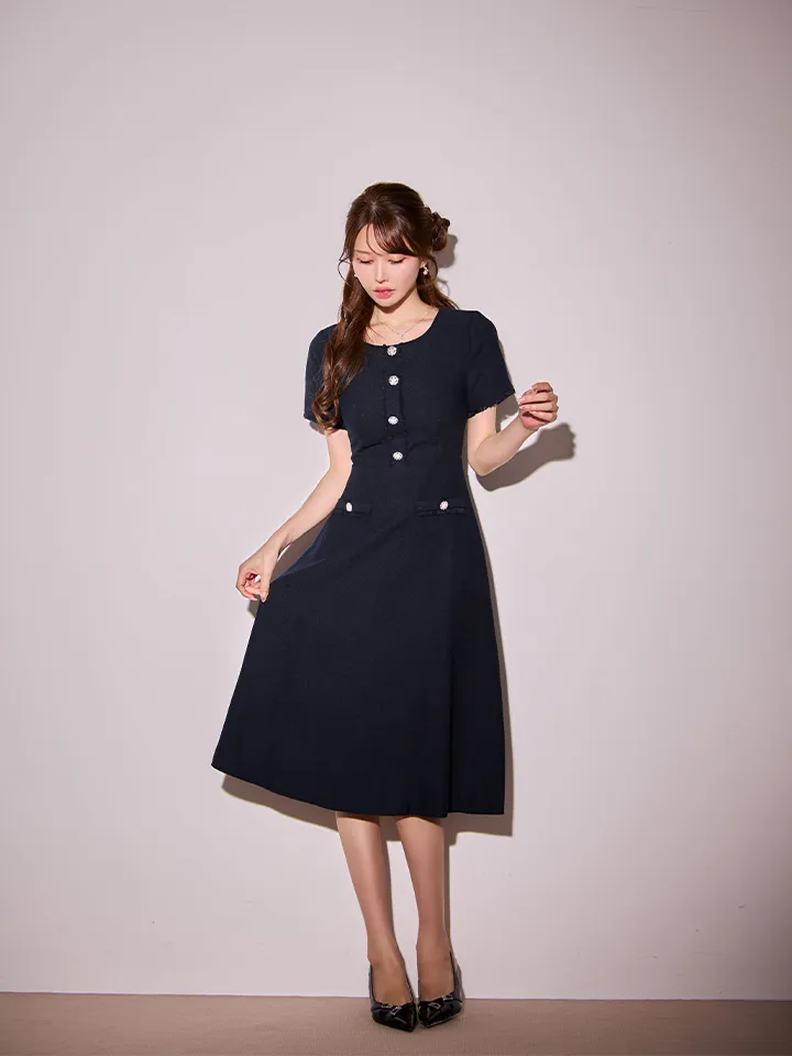 【GINZA COUTURE/銀座クチュール】シンプル/ ビジュー/ パールボタン/ 半袖/ 袖あり/ 膝丈/ フレア/ ミディアムドレス/ キャバドレス2
