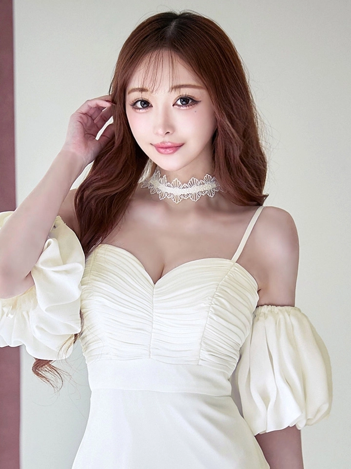 【Donia Quinn / ドニアクイーン】 チョーカー付き/ 2way/ ハーフスリーブ/ キャミソール/ オフショル/ ティアード/ バストギャザー/ フレア/ ミニドレス/ キャバドレス6