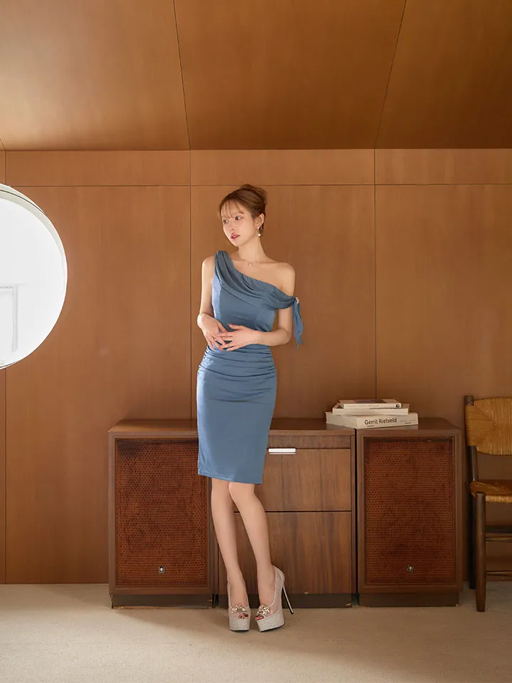 【Veautt/ヴュート】ワンショルダー/ ショルダーリボン/ ビジュー/ タイト/ ミディアムドレス/ キャバドレス2