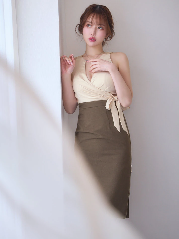 【Veautt/ヴュート】【OF05】ウエストクロス/ バストタック/ リボン/ バイカラー/ チェーン/ サイドファスナー/ タイト/ ミディアムドレス/ キャバドレス3