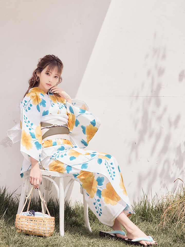 47 割引100 品質 激安 見切り商品 衿秀のオリジナル浴衣 254 花びら 黄色 浴衣 レディース Aci Md