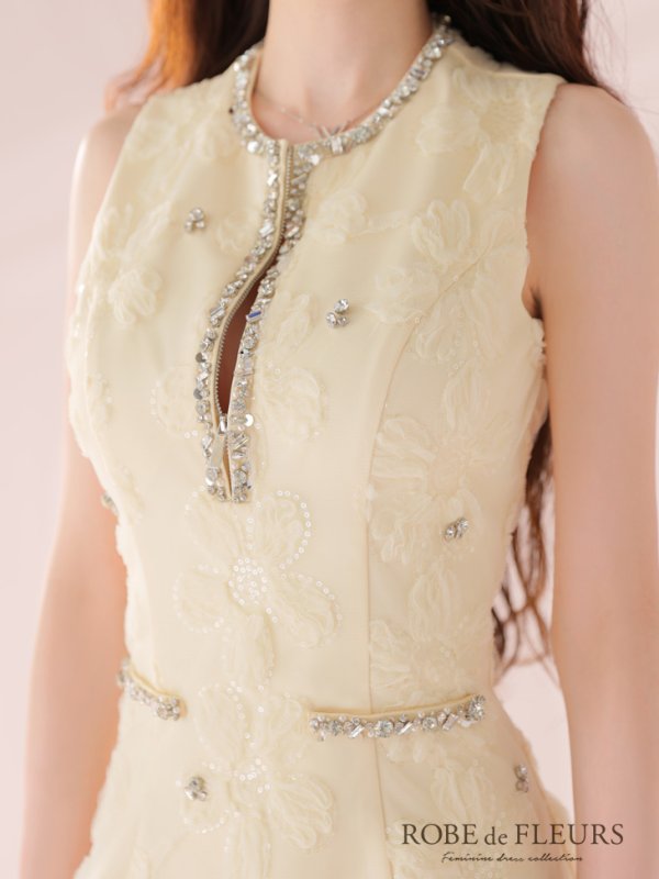 クリームイエロー　モデル：るい　身長：161cm　着用サイズ：Sサイズ