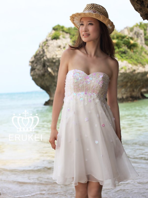 ホワイト モデル：着用サイズ：7号(Sサイズ)