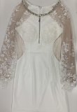 画像10: 訳あり商品☆毛羽立ちあり☆XSサイズあり【ROBE de FLEURS Glossy/ローブ・ド・フルール グロッシー】刺繍レーススリーブ/ 袖あり/ 長袖/ ストレッチ/ ジップ/ ZIP タイト/ ミニドレス/ キャバドレス[OF2] (10)