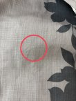 画像14: 訳あり☆数カ所に無数の穴あきあり☆【即日発送】【浴衣】クラシカルグレーの百合浴衣 【浴衣３点セット 浴衣/帯/下駄】[FB02] (14)
