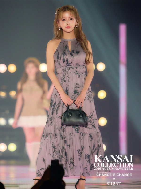 画像1: 【藤崎つかさ/関西コレクション着用】XS-Lサイズあり【DEA./ディア】Halter flower long dress/ サテン/ ホルターネック/ リボン/ 花柄/ フレア/ ギャザー/ ワンピース/ ミディアムドレス/ キャバドレス long[OF08] (1)
