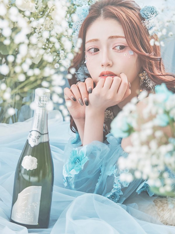 ブルー モデル：鈴音りん　身長：156cm　着用サイズ：Mサイズ