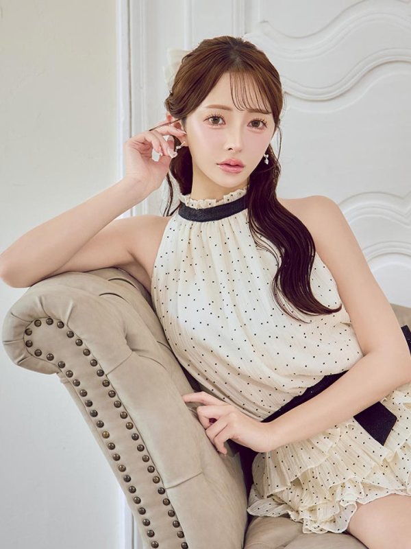 アイボリー モデル：りな　身長：160cm　着用サイズ：Sサイズ