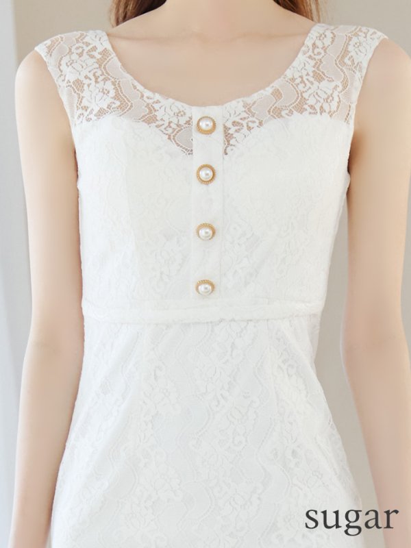 ホワイト モデル：あすか　身長：170cm　着用サイズ：Sサイズ