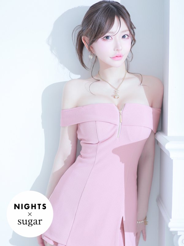 ダスティーピンク　モデル：浜辺りんか　着用サイズ：Sサイズ