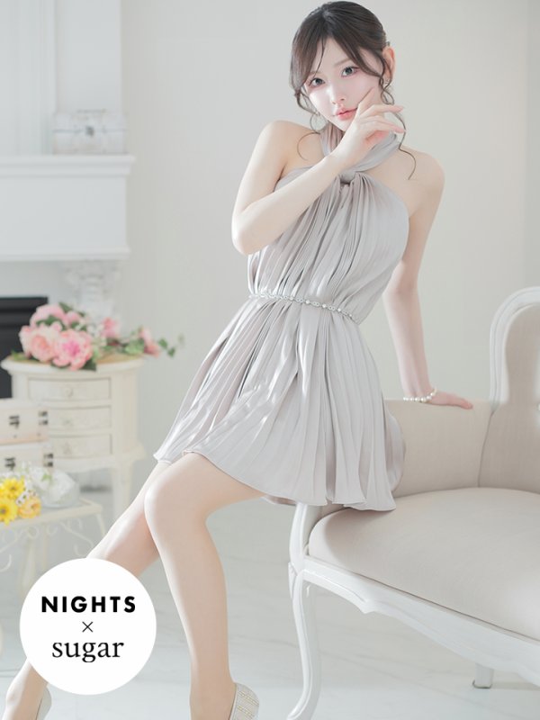 ピンクベージュ　モデル：浜辺りんか　着用サイズ：Sサイズ