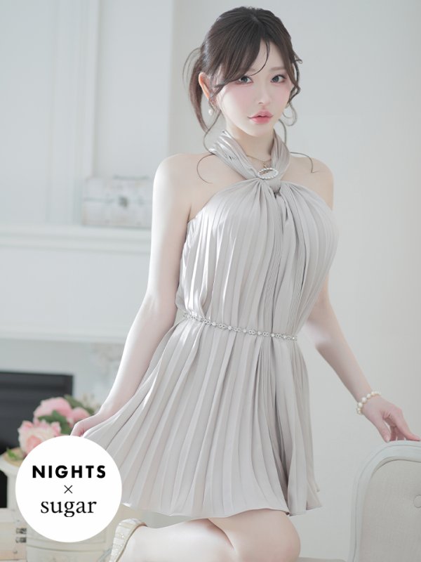 ピンクベージュ　モデル：浜辺りんか　着用サイズ：Sサイズ