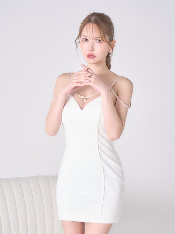 ホワイト　モデル：ゆめ　身長：160cm　着用サイズ：Sサイズ