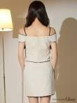画像9: XSサイズあり【ROBE de FLEURS Glossy/ローブ・ド・フルール グロッシー】スエードリボン/ ワッフル/ オフショルダー/ フロントジップ/ タイト/ セットアップ/ ミニドレス/ キャバドレス[OF2] (9)